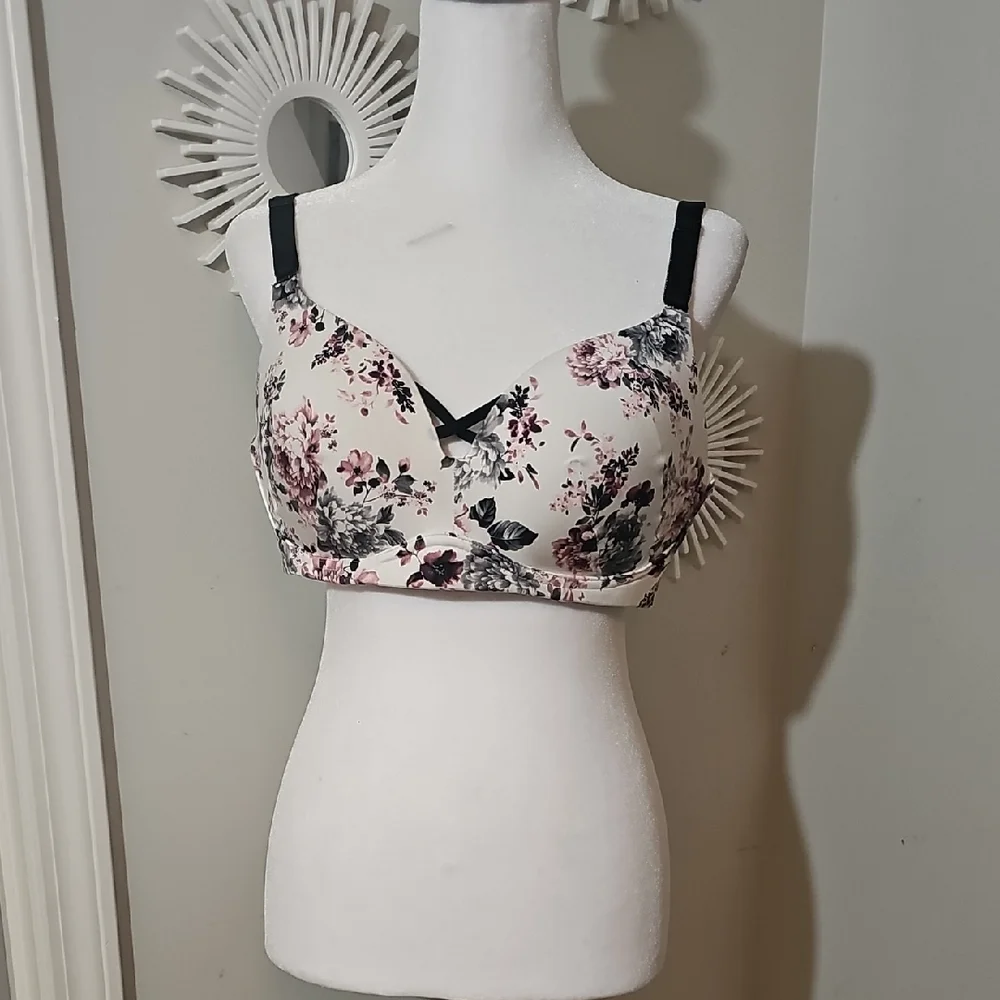Torrid Pink and Black Floral Bra - Picture 1 of 10